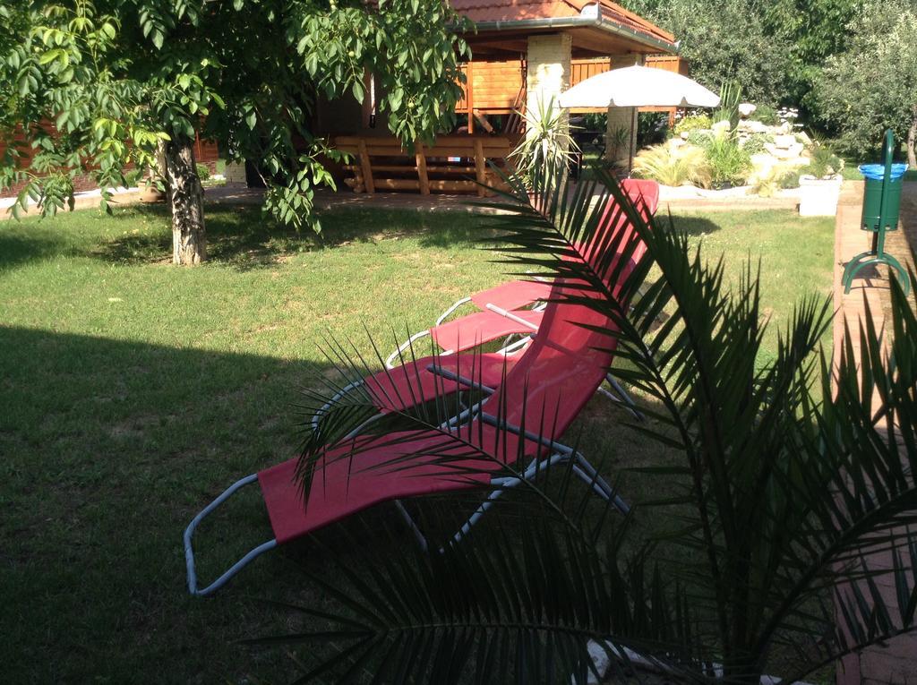 Appartement Bornemisza Kuria à Tiszabecs Extérieur photo