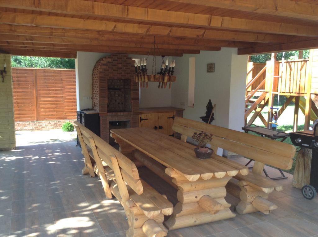 Appartement Bornemisza Kuria à Tiszabecs Extérieur photo