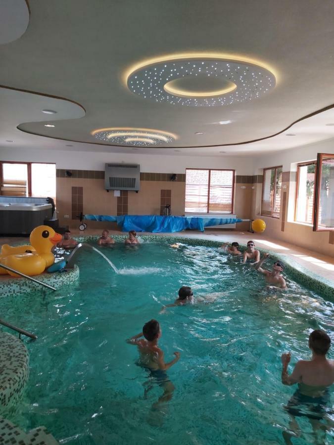 Appartement Bornemisza Kuria à Tiszabecs Extérieur photo
